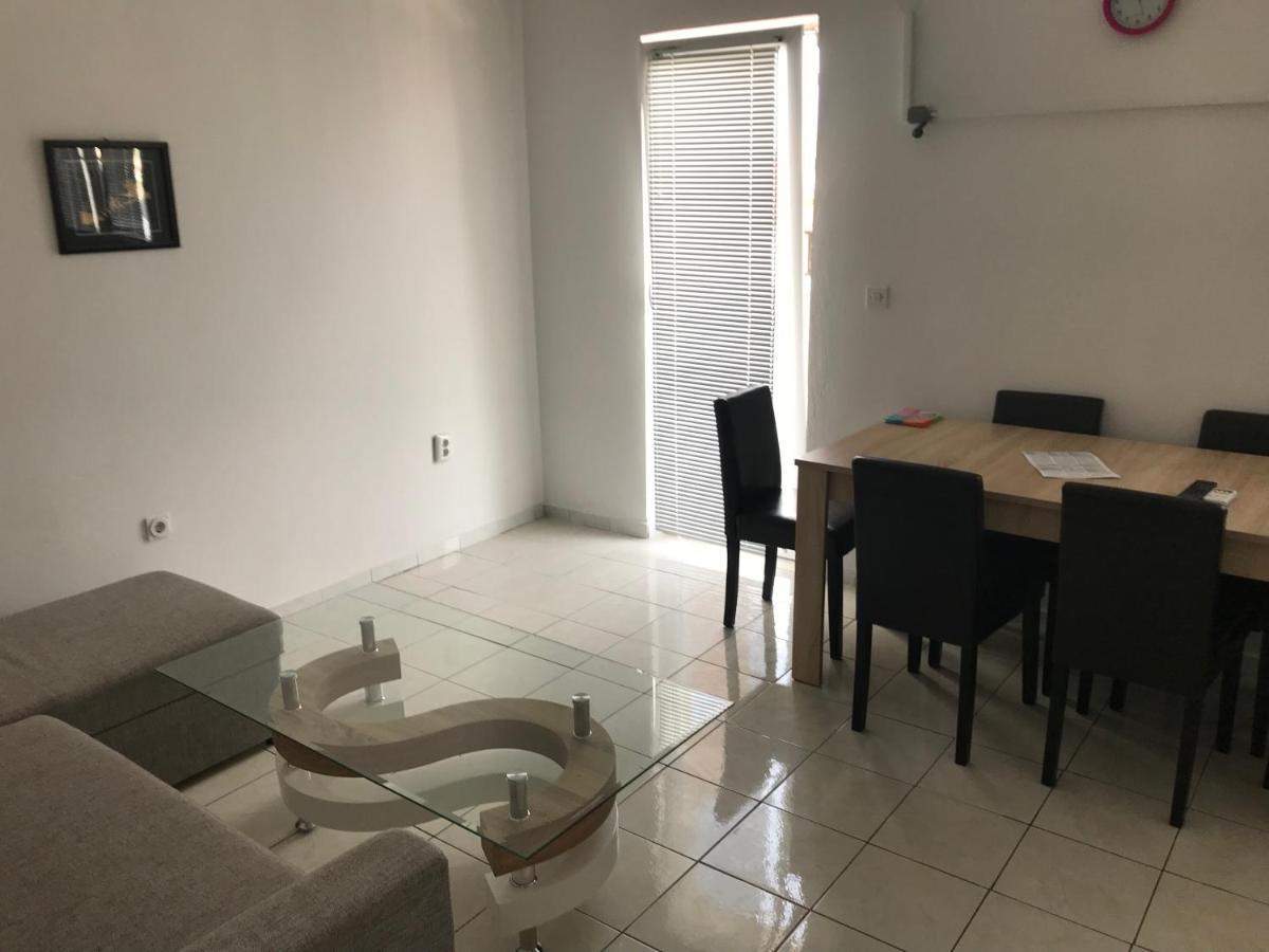 Apartmani Nerko Паг Экстерьер фото